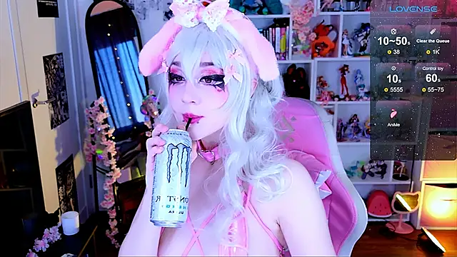 Snapshot of Aki__Ra chatting on 15, 2, 2026 Aki Ra online show from 15, 2, 2026