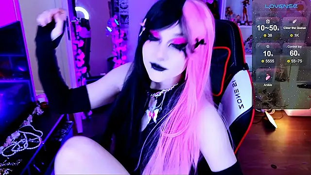 Snapshot of Aki__Ra chatting on 15, 3, 2026 Aki Ra online show from 15, 3, 2026