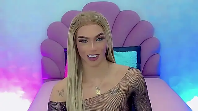 Snapshot of briana_sex32 chatting on 5, 1, 2025 briana sex32 online show from 5, 1, 2025