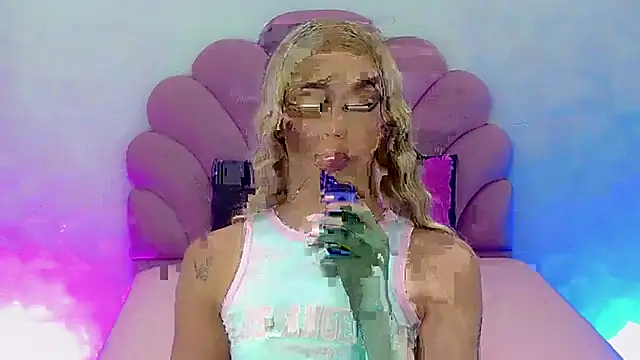 Snapshot of briana_sex32 chatting on 14, 1, 2025 briana sex32 online show from 14, 1, 2025