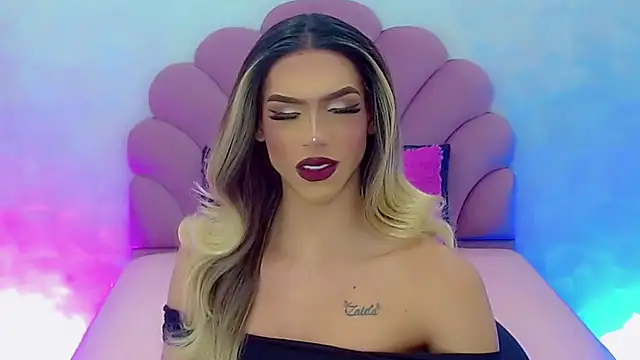 Snapshot of briana_sex32 chatting on 15, 1, 2025 briana sex32 online show from 15, 1, 2025