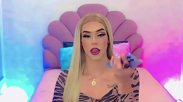 Snapshot of briana_sex32 chatting on 3, 2, 2025 briana sex32 online show from 3, 2, 2025