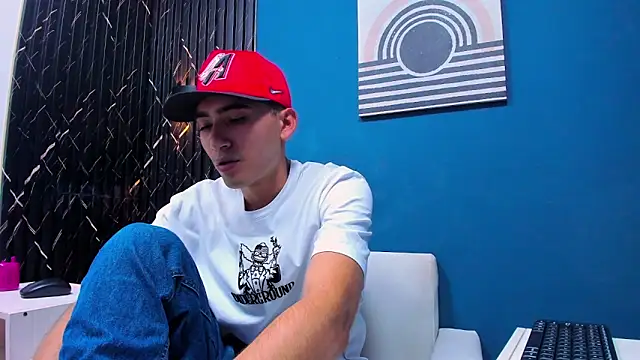 Snapshot of Liam_crox chatting on 4, 2, 2025 Liam crox online show from 4, 2, 2025