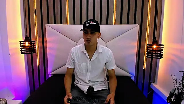 Snapshot of Liam_crox chatting on 6, 3, 2025 Liam crox online show from 6, 3, 2025