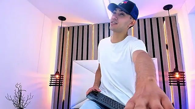 Snapshot of Liam_crox chatting on 17, 3, 2025 Liam crox online show from 17, 3, 2025