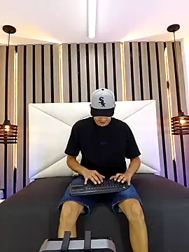 Snapshot of Liam_crox chatting on 19, 3, 2025 Liam crox online show from 19, 3, 2025