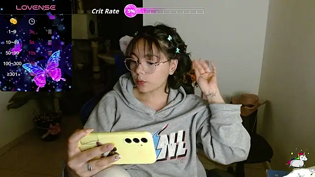 Snapshot of TRIXIE_TANG28 chatting on 3, 3, 2026 TRIXIE TANG28 online show from 3, 3, 2026