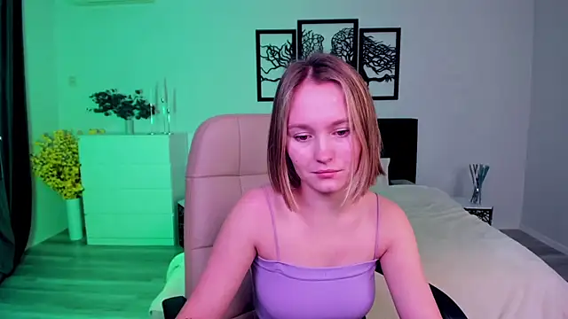 BritnieCute online show from 29, 1, 2025