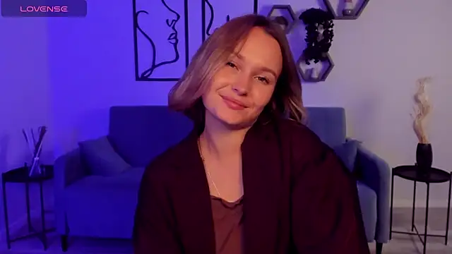 BritnieCute online show from 6, 10, 2025