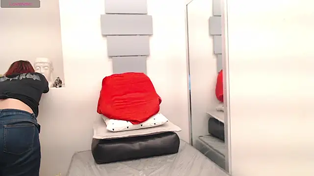 eva twiss online show from 7, 11, 2025