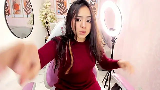 Snapshot of Zafiro_t18 chatting on 19, 1, 2025 Zafiro t18 online show from 19, 1, 2025