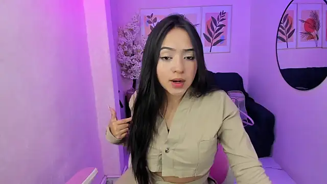 Snapshot of Zafiro_t18 chatting on 9, 3, 2025 Zafiro t18 online show from 9, 3, 2025