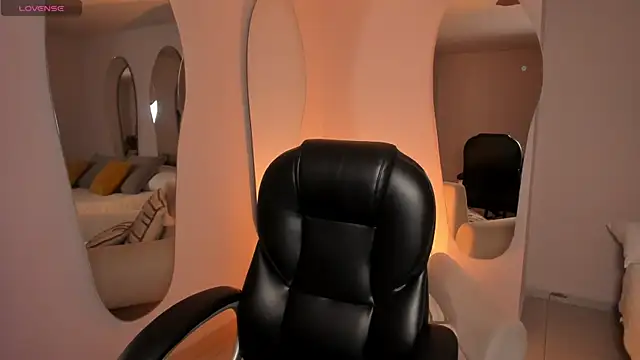 ChloePreston  online show from 19, 1, 2026