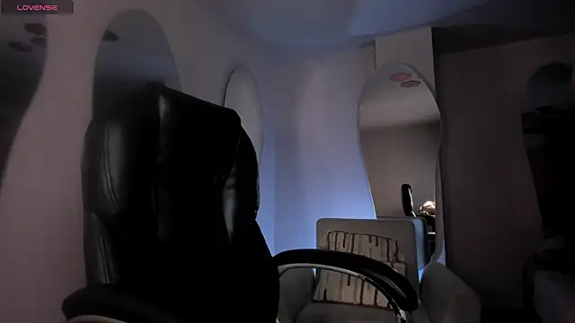 Snapshot of ChloePreston_ chatting on 5, 7, 2026 ChloePreston online show from 5, 7, 2026