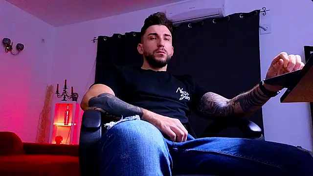 Snapshot of MightyAaron66 chatting on 1, 10, 2025 MightyAaron66 online show from 1, 10, 2025
