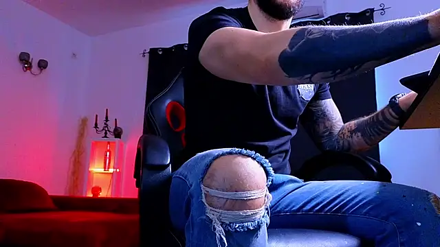 MightyAaron66 online show from 18, 12, 2025