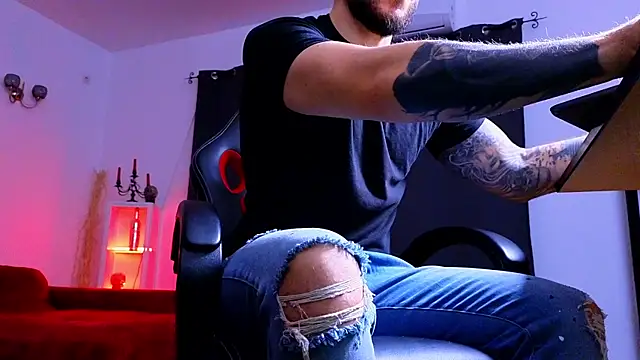 MightyAaron66 online show from 21, 12, 2025