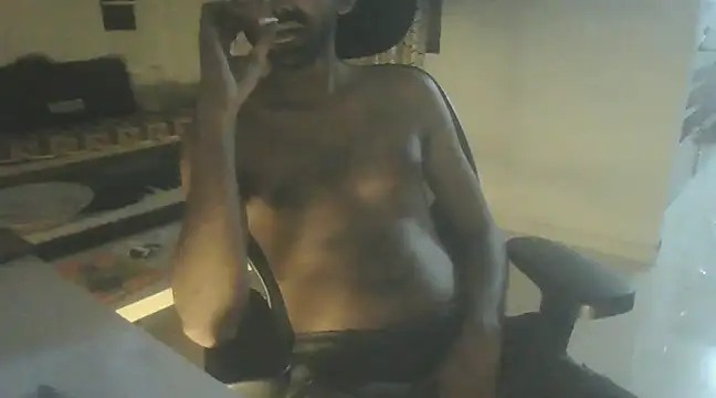 Snapshot of dominanthubby chatting on 3, 12, 2024 dominanthubby online show from 3, 12, 2024