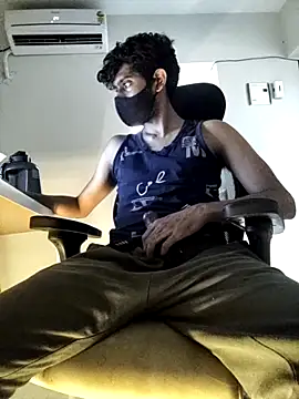 Snapshot of dominanthubby chatting on 30, 1, 2025 dominanthubby online show from 30, 1, 2025