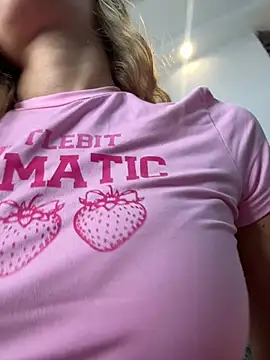 cuteluci  online show from 11, 3, 2026