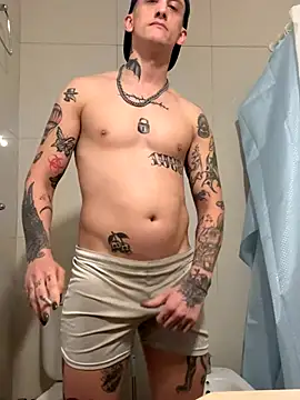 Snapshot of FakkaKaine_ chatting on 11, 10, 2025 FakkaKaine online show from 11, 10, 2025