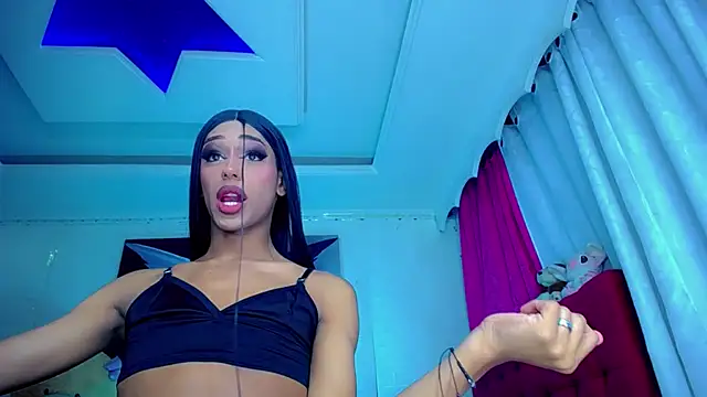 NahomiCamper online show from 8, 2, 2025