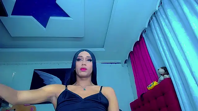 NahomiCamper online show from 1, 3, 2025