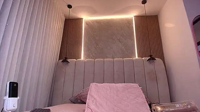 Snapshot of kata_hazel chatting on 25, 5, 2026 kata hazel online show from 25, 5, 2026