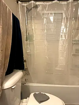 Snapshot of lovelyy_kitty chatting on 18, 11, 2025 lovelyy kitty online show from 18, 11, 2025