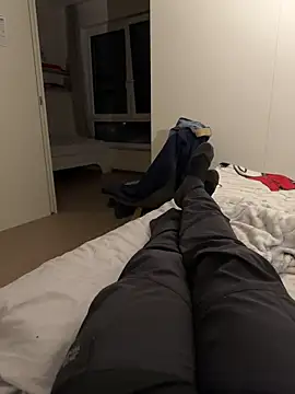 Snapshot of rundum40 chatting on 25, 11, 2025 rundum40 online show from 25, 11, 2025