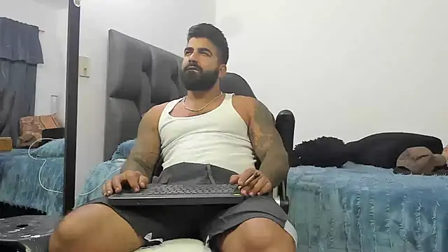 Snapshot of Lyon_vach chatting on 10, 12, 2024 Lyon vach online show from 10, 12, 2024