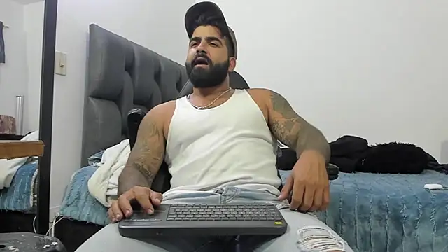 Snapshot of Lyon_vach chatting on 11, 12, 2024 Lyon vach online show from 11, 12, 2024