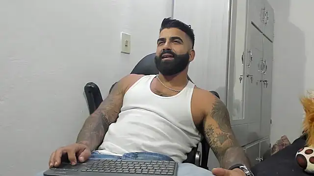 Snapshot of Lyon_vach chatting on 29, 12, 2024 Lyon vach online show from 29, 12, 2024