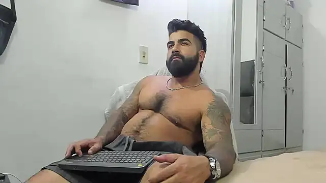 Snapshot of Lyon_vach chatting on 7, 2, 2025 Lyon vach online show from 7, 2, 2025