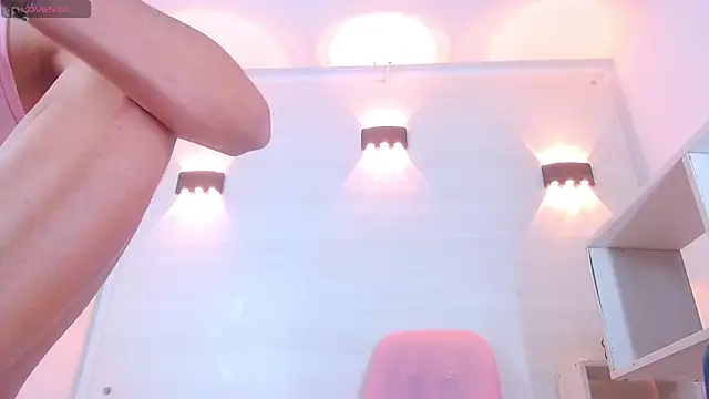 Molly Spears online show from 5, 3, 2025