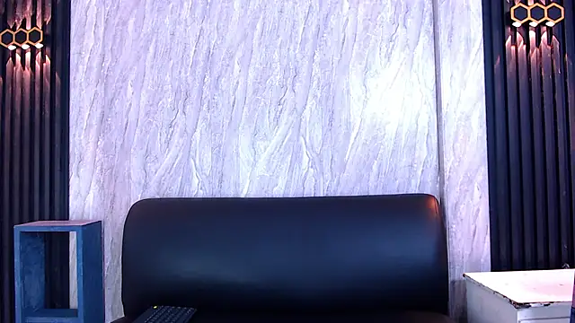 Molly Spears online show from 4, 12, 2025