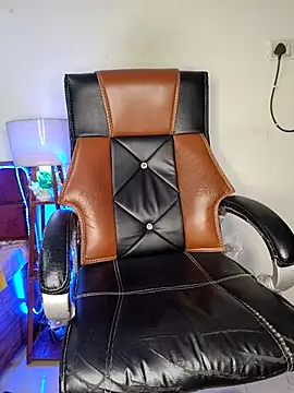 Black-Pearll online show from 16, 3, 2025