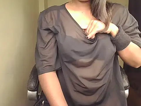 Black-Pearll online show from 4, 11, 2025