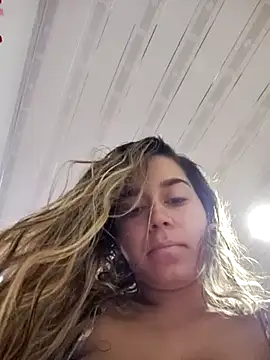 LaurenWelly  online show from 10, 3, 2025