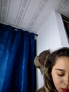 LaurenWelly  online show from 14, 9, 2025