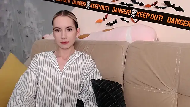 AmbrielHailey online show from 3, 11, 2025