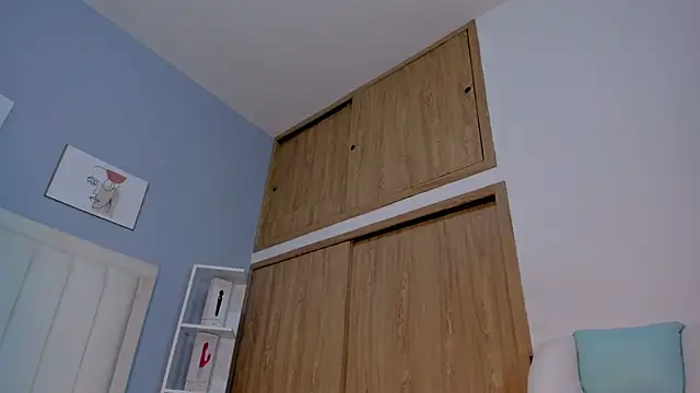 Paula-Brown1 online show from 4, 12, 2025