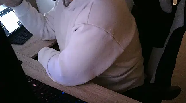 Snapshot of zebymasry chatting on 30, 12, 2024 zebymasry online show from 30, 12, 2024