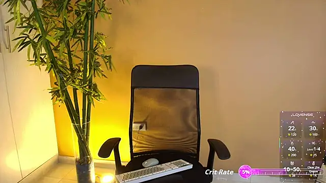 candyy bella online show from 8, 11, 2025