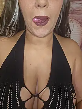 Snapshot of Foxlady2271 chatting on 14, 12, 2024 Foxlady2271 online show from 14, 12, 2024