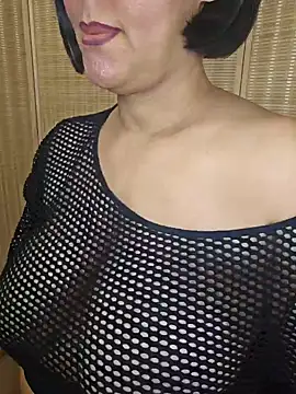 Snapshot of Foxlady2271 chatting on 19, 12, 2024 Foxlady2271 online show from 19, 12, 2024