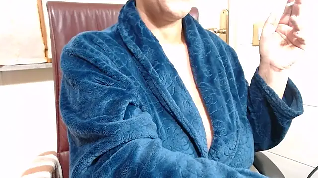 Snapshot of Foxlady2271 chatting on 21, 11, 2025 Foxlady2271 online show from 21, 11, 2025