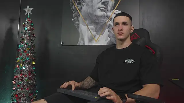 JacksonOlsenn online show from 17, 12, 2025