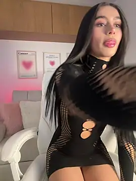 maddy bronw  online show from 20, 3, 2026