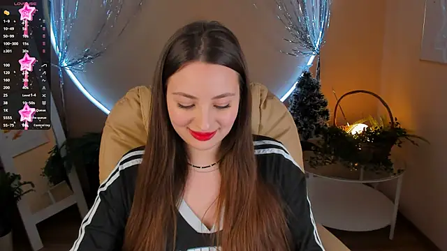 Snapshot of MoonLissa chatting on 8, 12, 2024 MoonLissa online show from 8, 12, 2024